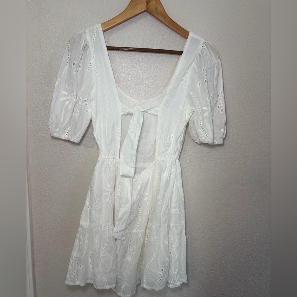 NWT Indikah Tied Back A-Line White Eyelet Mini Dress Large Boho Party Event - Picture 6 of 14